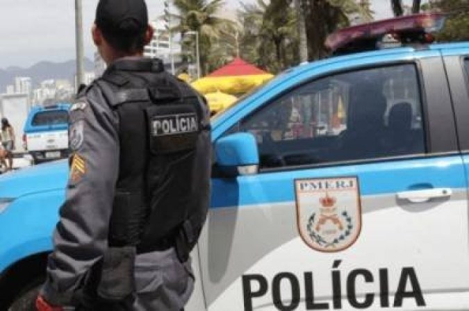 A Polícia Militar informa que equipes intensificaram o policiamento na região por conta de uma possível disputa entre grupos criminosos da Comunidade da Congonha, local do tiroteio.

 -  (crédito: PMERJ/Divulga??o)