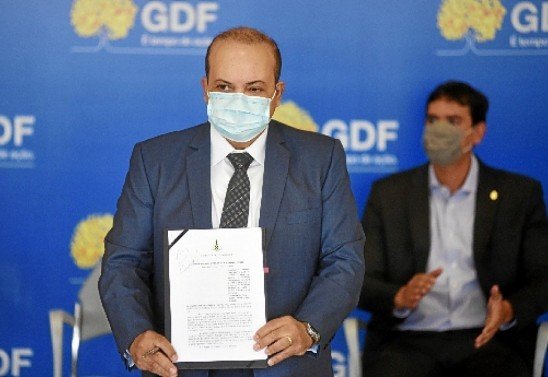 Ed Alves/CB/D.A Press