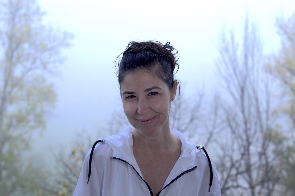 Taïs Reganelli lança single autoral batizado por Adriana Calcanhotto