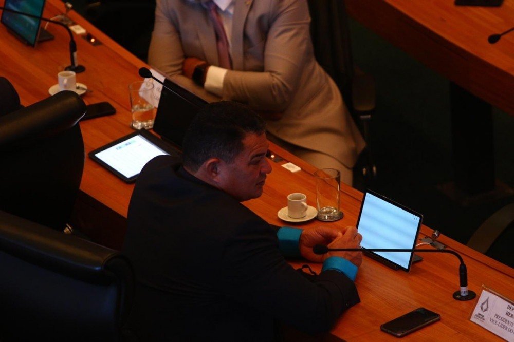 Novo líder do governo na CLDF, Hermeto, é diagnosticado com covid-19