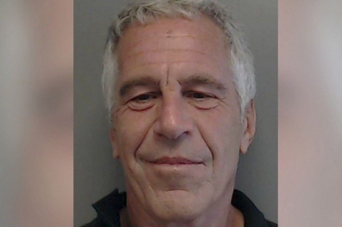 Epstein foi acusado de ter organizado uma rede de jovens que explorou sexualmente. -  (crédito:  AFP / Florida Department of Law Enforcement )