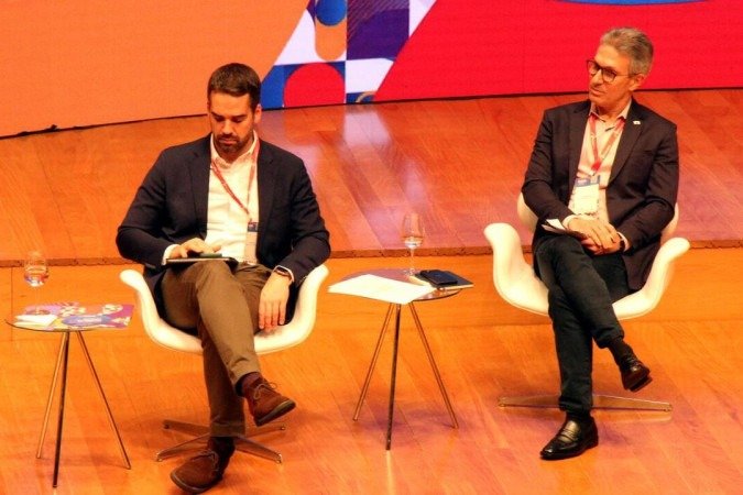 Zema elogia reação de Leite às vaias com Lula: 'Brasil está cansado do PT'