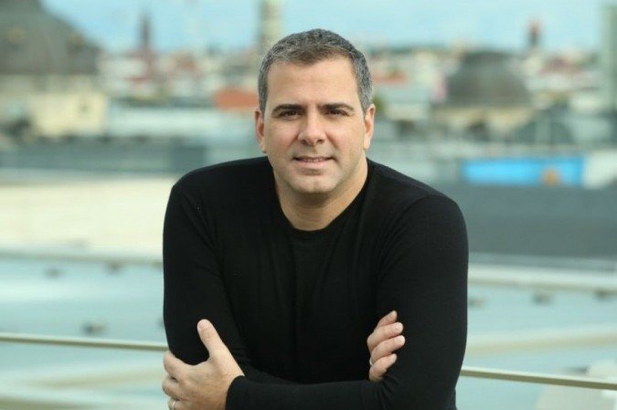 Rodrigo Alvarez fez a segunda incursão pela religiosidade, com a publicação de 'Cristo'