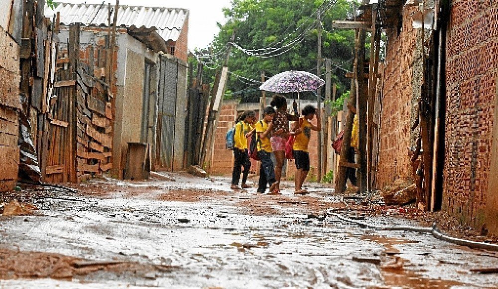 Pobreza extrema atingirá 45,4% dos menores de 18 anos na América Latina