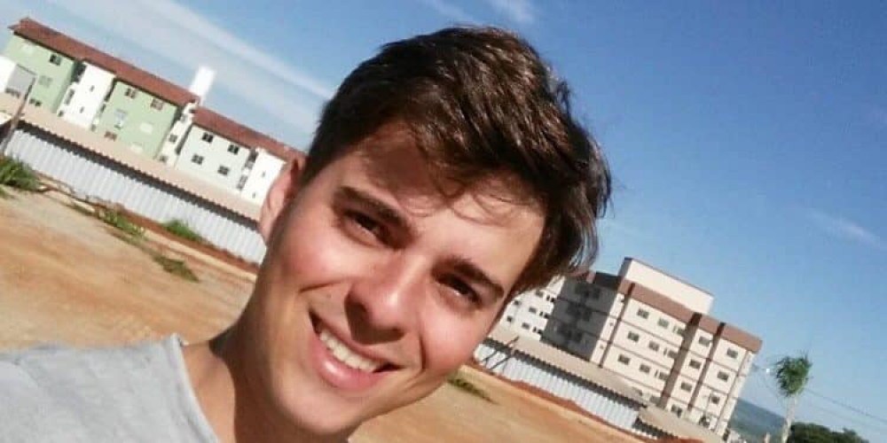 Jovem morre eletrocutado após encostar em fio desencapado no Lago Corumbá