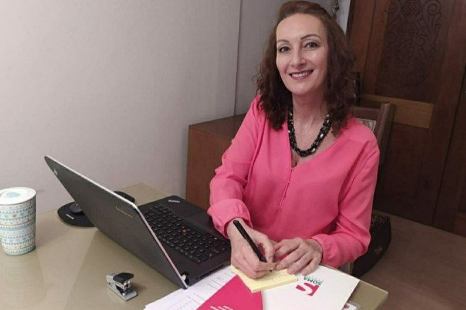 Rose Mary Barbosa, sócia e diretora da empresa de recrutamento e seleção, diz que é preciso enxergar o momento com olhos de oportunidade - (crédito: Arquivo Pessoal) Rose Mary Barbosa, sócia e diretora da empresa de recrutamento e seleção, diz que é preciso enxergar o momento com olhos de oportunidade - (crédito: Arquivo Pessoal)