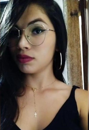 A aluna do 3° ano do ensino médio Andressa de Fatima Loiola A aluna do 3° ano do ensino médio Andressa de Fatima Loiola