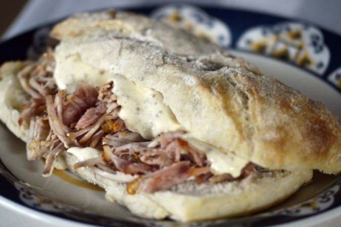 Sanduíche de pulled pork da BSB Defumados