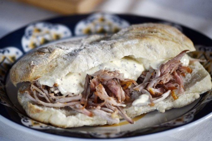 Sanduíche de pulled pork da BSB Defumados