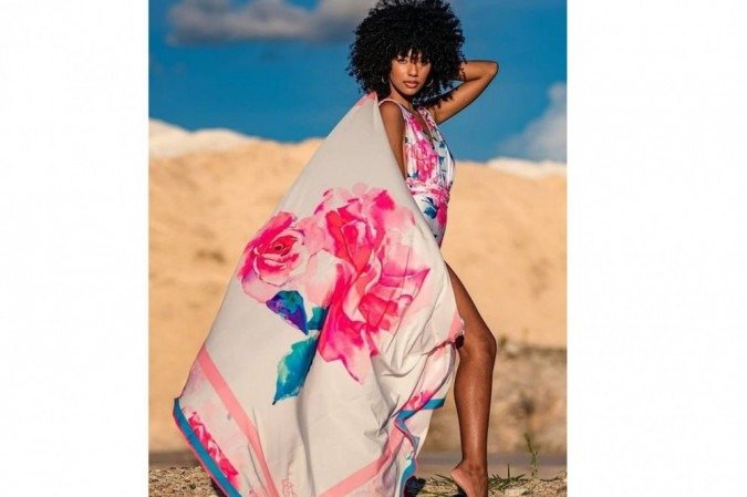 Tudo combinado 
Pareô (R$ 189,90) serve de canga e também de saída de praia. Prático e muito elegante. Da Lafí Beachwear