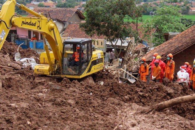  (crédito: HANDOUT / INDONESIAN NATIONAL BOARD FOR DISASTER MANAGEMENT (BNPB) / AFP)