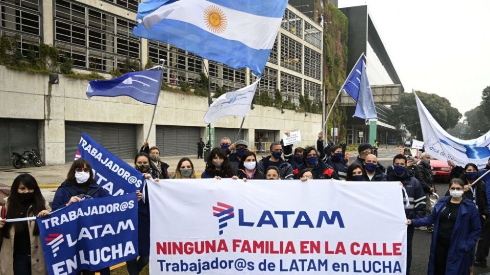 Por que Argentina reteve a Ford, mas enfrenta saída de empresas estrangeiras