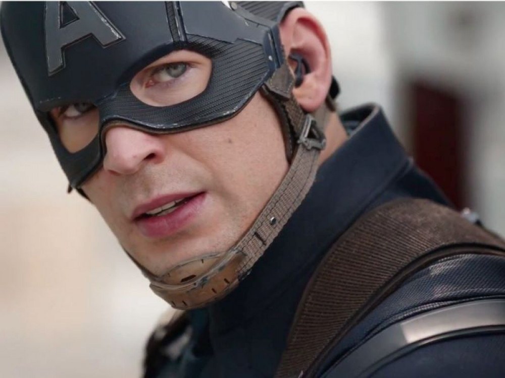 Chris Evans diz que gostaria de reprisar o personagem Tocha Humana