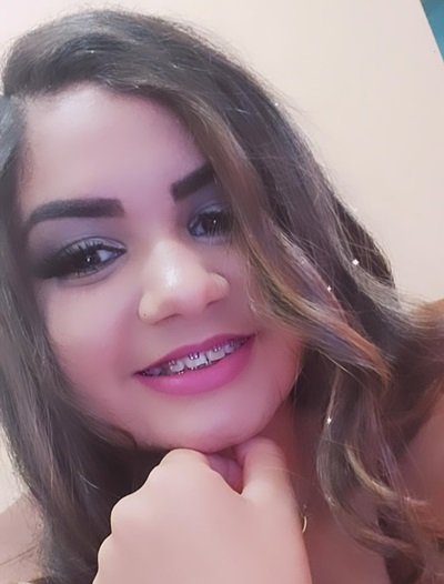 Alana Kerolyne, 15 anos, está em busca da primeira oportunidade de emprego no programa jovem aprendiz Alana Kerolyne, 15 anos, está em busca da primeira oportunidade de emprego no programa jovem aprendiz