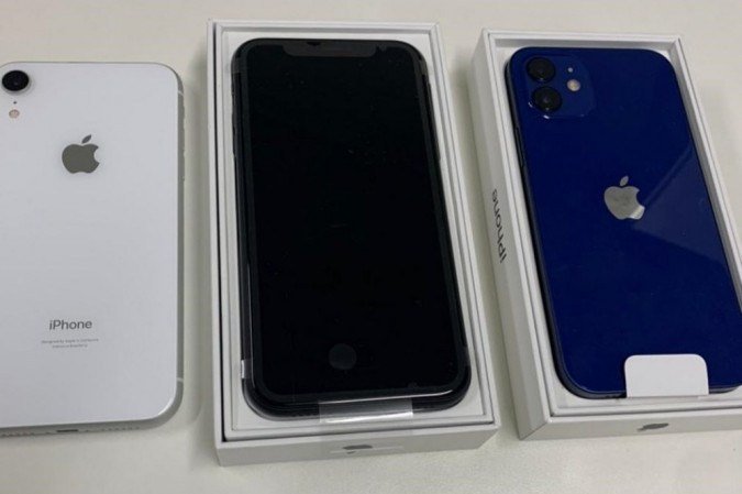 Celulares apreendidos com a suspeita