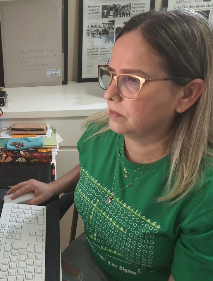 Ângela Miranda, professora de redação do Sigma Ângela Miranda, professora de redação do Sigma