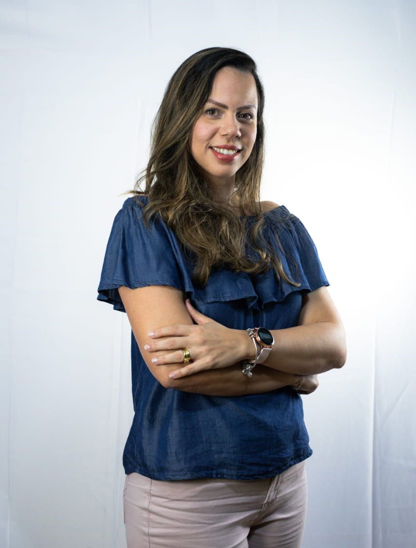 Cainã Marques Vilanova, professora de redação da startup Explicaê Cainã Marques Vilanova, professora de redação da startup Explicaê