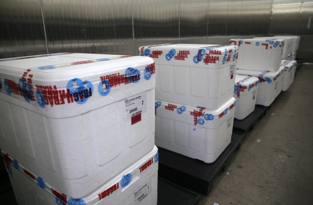 Recipientes de distribuição da Coronavac