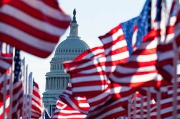 Influenciadores da ultradireita são chamados para eventos promovidos pelo governo Trump no Consulado dos EUA em SP - (crédito: Roberto Schmidt/ AFP) Influenciadores da ultradireita são chamados para eventos promovidos pelo governo Trump no Consulado dos EUA em SP - (crédito: Roberto Schmidt/ AFP)