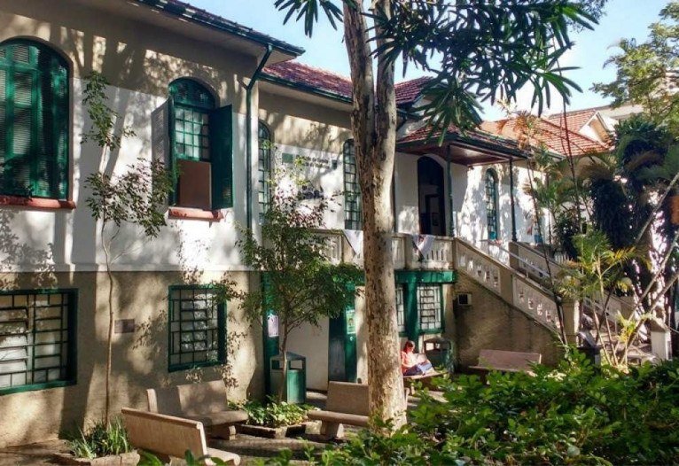 600 ex-alunos da Escola Paulista de Medicina da Unifesp assinaram manifesto