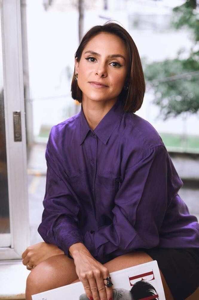 Paula Loreiro: "Vale até camisetas longuetes, lembrando um pouco a camiseta do boy" 