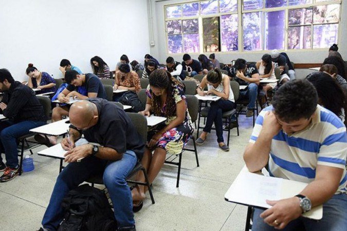 1.104.146 de jovens e adultos buscam habilitação nos ensinos fundamental ou médio - (crédito: Divulgação/MEC) 1.104.146 de jovens e adultos buscam habilitação nos ensinos fundamental ou médio - (crédito: Divulgação/MEC)