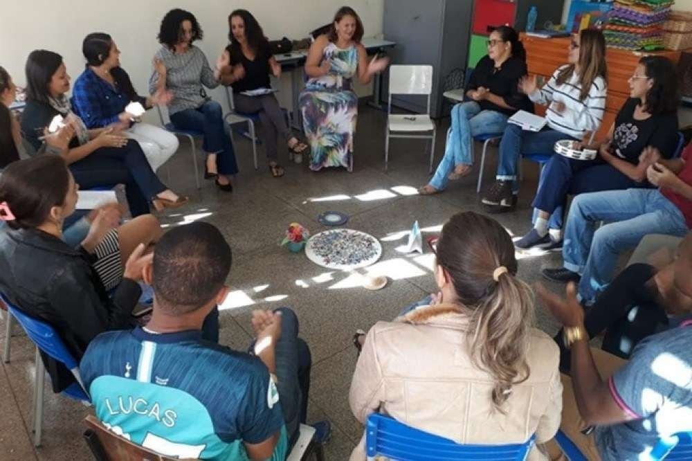 Atividade no Espaço Olhar, voltada a professores, antes da pandemia 