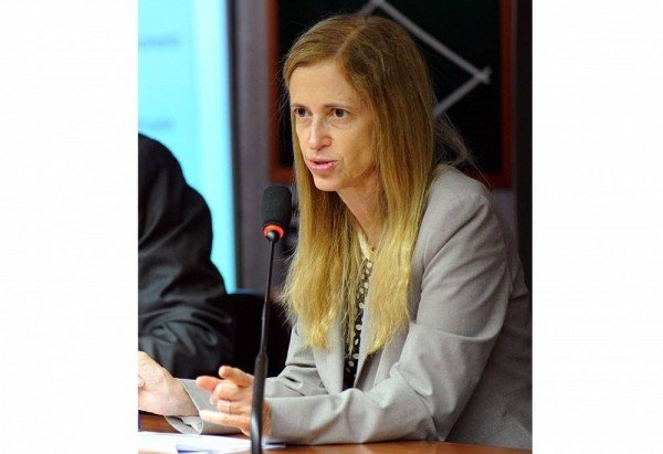 A especialista Claudia Costin considera que o Enem deveria ter sido adiado