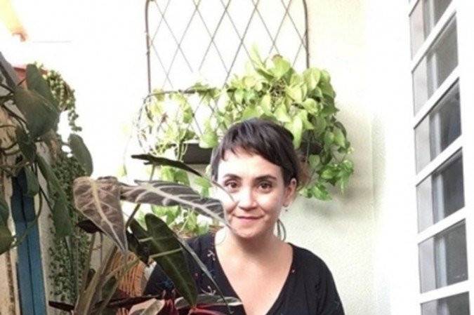 Professora de literatura brasileira na Universidade de Brasília (UnB), Fabricia Walace entende as críticas do Youtuber Felipe Neto, mas acha que discussão é mais ampla 