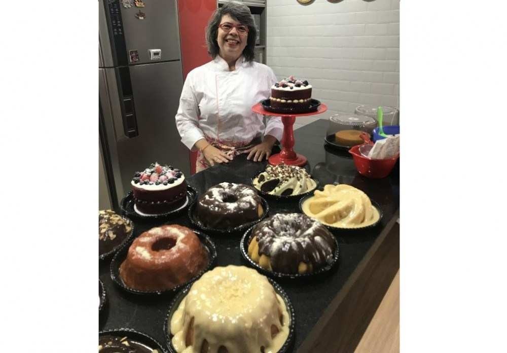 Conheça a confeiteira Ana Lúcia Prates, que se reergueu fazendo bolos