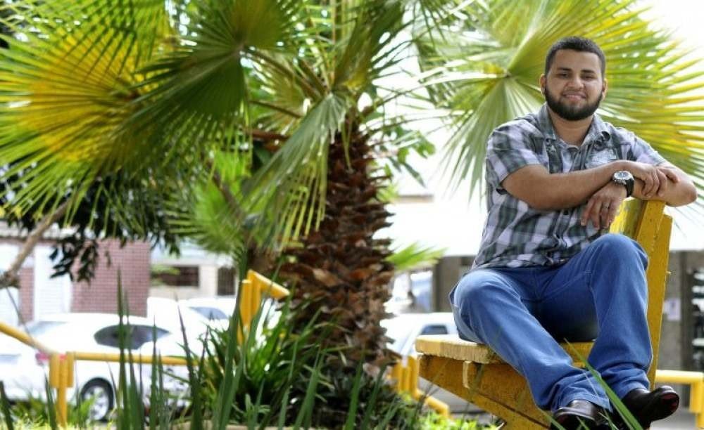 Em 25 de outubro de 2018, Adam Vitor Jesus Ferreira, renasceu com a retificação do nome se tornando oficialmente homem trans