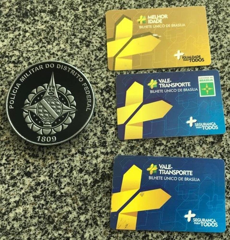 Suspeitos de tráfico e comércio ilegal na Rodoviária são levados para delegacia