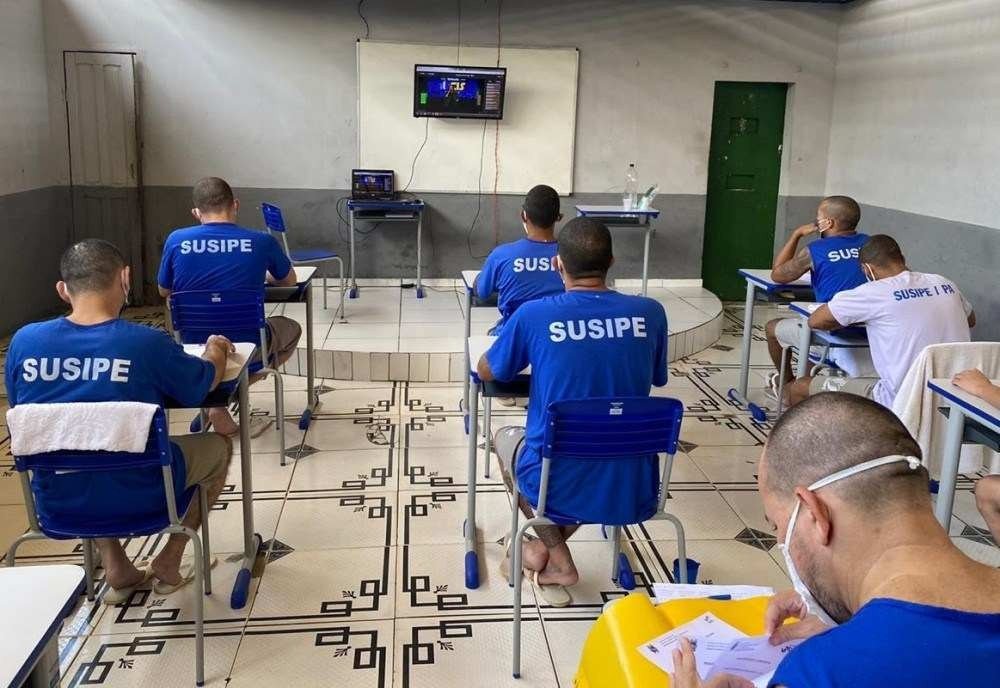 Presidiários recebem treinamento de inteligência emocional para recuperação