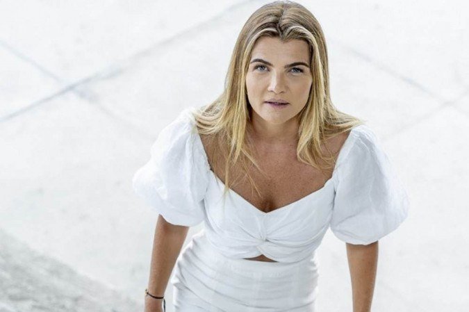 Érika Linhares, escritora e especialista em soft skills, acredita que o principal aprendizado que teve na vida é como cuidar de si para cuidar dos outros -  (crédito:  Hochmuller Multimídia/Divulgação)