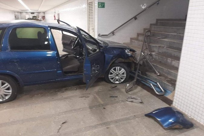Motorista embriagado invadiu estação do metrô, na Asa Sul