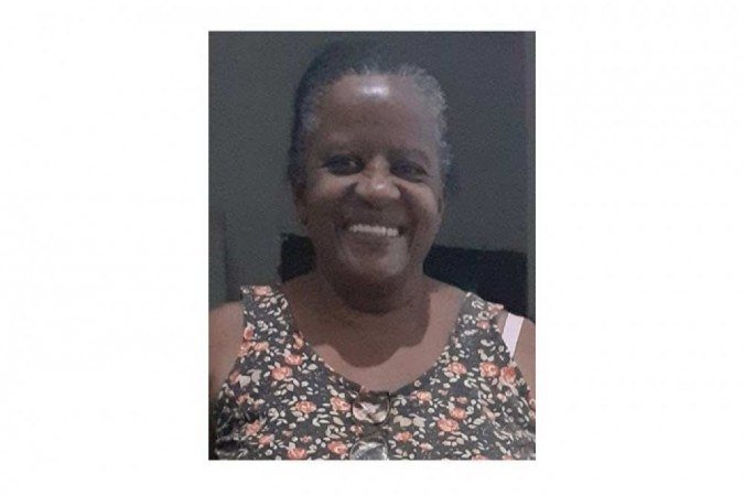 Gracinha est&aacute; no &uacute;ltimo semestre da faculdade e precisa terminar o TCC at&eacute; abril 