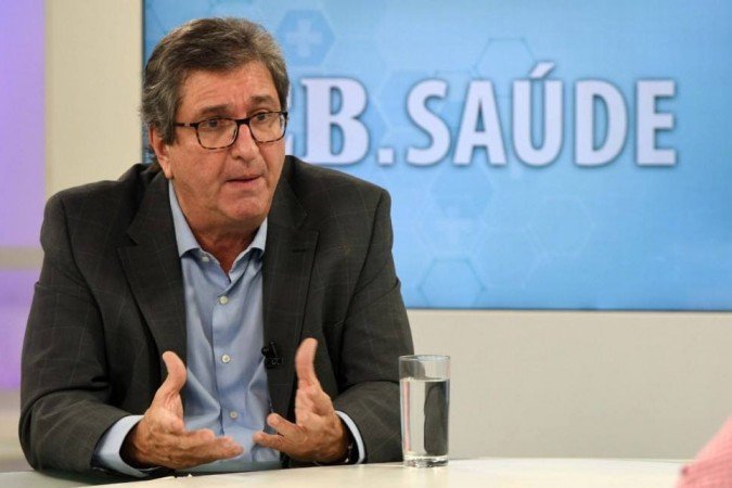 Médico diz que restringir horário de funcionamento dos bares e restaurantes é ação 'inócua' diante do contexto atual - (crédito: Ed Alves/CB/D.A Press) Médico diz que restringir horário de funcionamento dos bares e restaurantes é ação 'inócua' diante do contexto atual - (crédito: Ed Alves/CB/D.A Press)