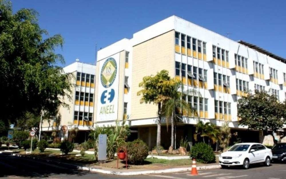 Aneel aprova regras para facilitar que famílias recebam descontos na conta de luz