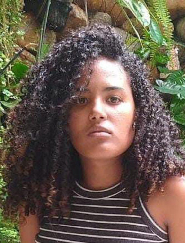 Paloma Gomes, estudante de fonoaudiologia, tem tirado do próprio bolso para pagar as passagens de ônibus