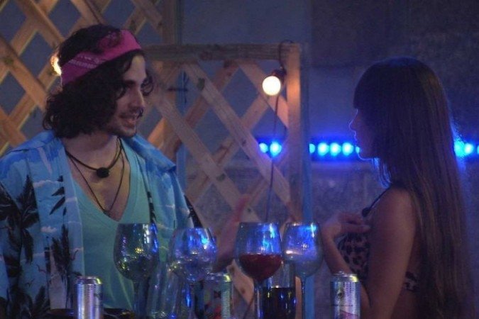 Fiuk e Thaís trocaram declarações de carinho mútuo na festa Resenha do Arthur -  (crédito: Gshow/ Reprodução)