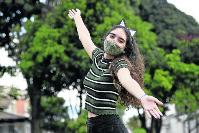 Gyovanna Quadros não pensa em festa neste carnaval. A estudante ficará em casa e vai evitar aglomerações - (crédito: Minervino Júnior/CB/D.A Press) Gyovanna Quadros não pensa em festa neste carnaval. A estudante ficará em casa e vai evitar aglomerações - (crédito: Minervino Júnior/CB/D.A Press)