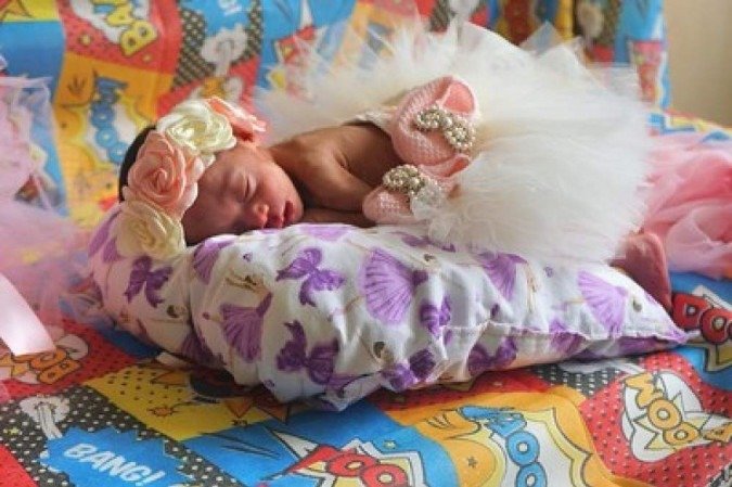 Com uma bandeja recheada de itens carnavalescos, as profissionais de saúde do HRSM abusaram da imaginação