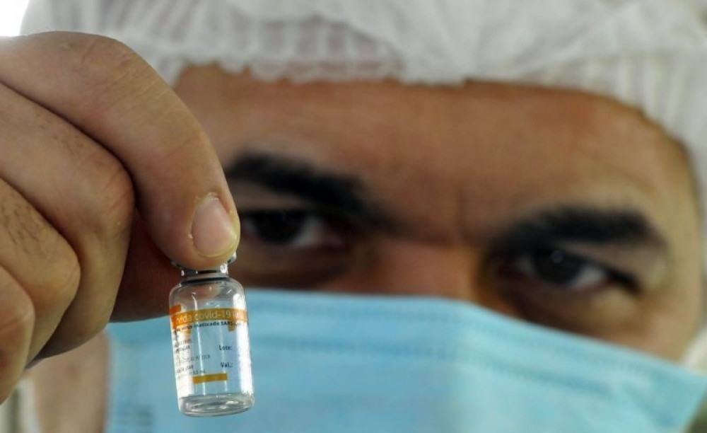 03/12/2021 Crédito: Marcelo Ferreira/CB/D.A Press. Brasil. Brasília - DF. Covid 19 vacinação de idosos com mais de 80 anos. Planaltina. Vacina