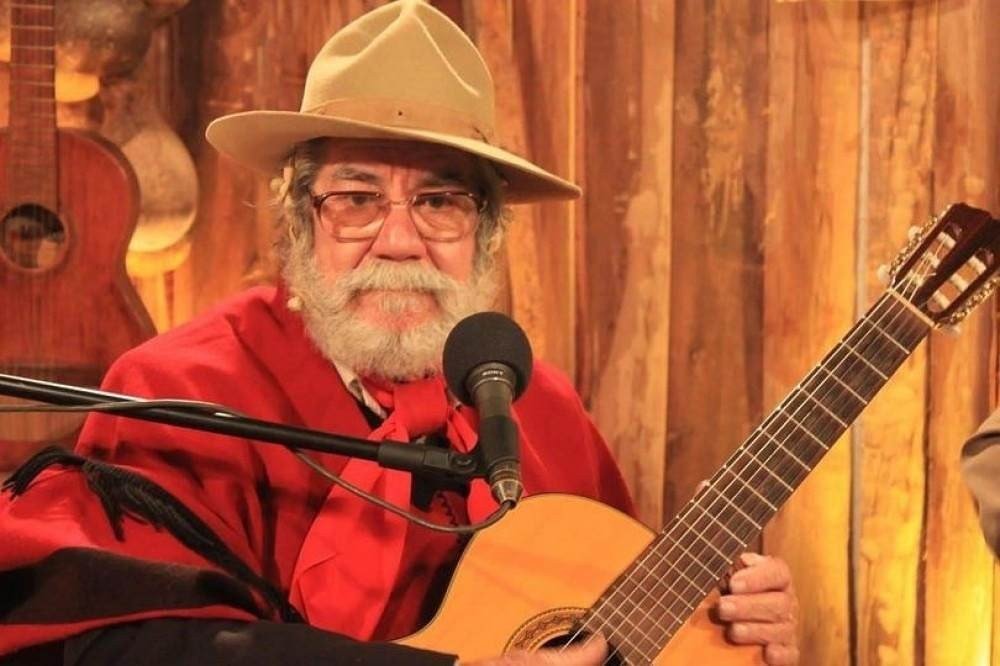 Morre Telmo de Lima Freitas, um dos grandes nomes da música gaúcha, aos 88 anos