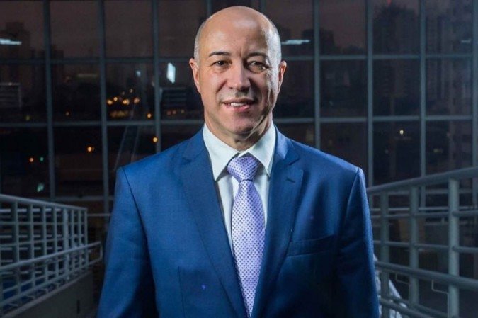 Carlos Fernando Ara&uacute;jo J&uacute;nior, diretor da Abed