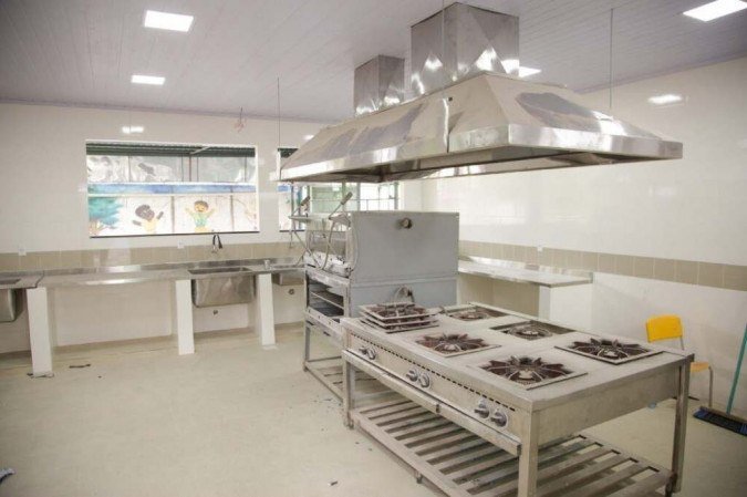 Nova cozinha da EC 01 da Estrutural 