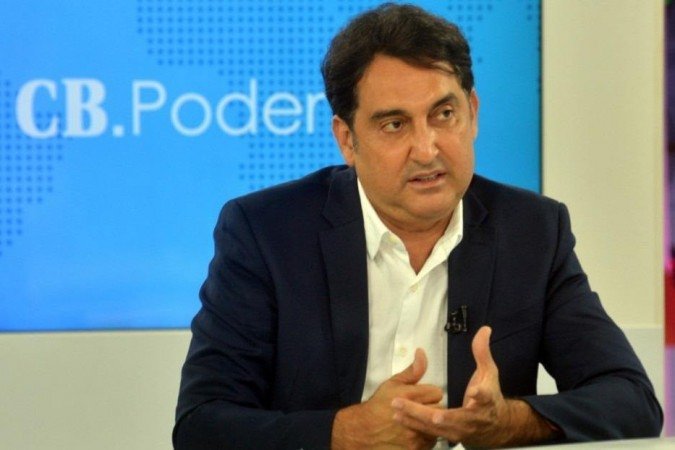 Gilvan Máximo, secretário de tecnologia e inovação, diz que vai lançar bolsas para 10 mil alunos - (crédito: Ed Alves/CB/D.A Press) Gilvan Máximo, secretário de tecnologia e inovação, diz que vai lançar bolsas para 10 mil alunos - (crédito: Ed Alves/CB/D.A Press)