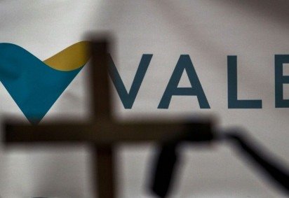 No caso da Mina de Viga, a suspensão se aplica para todo o empreendimento. Já em relação à Mina de Fábrica, a suspensão é específica para atividades na cava 18 do empreendimento -  (crédito: AFP / Miguel SCHINCARIOL)