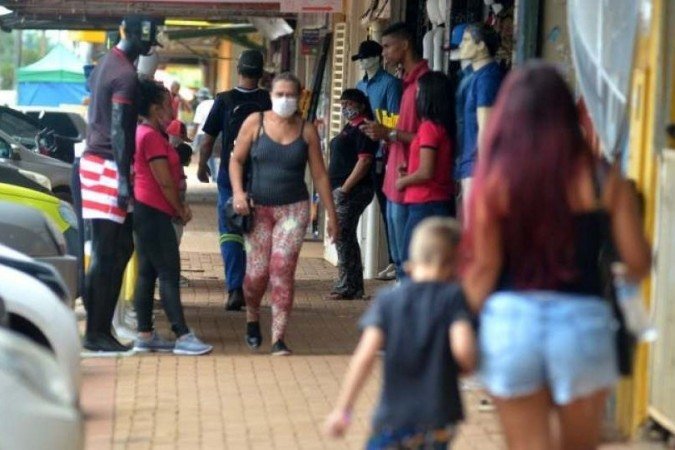 Em Águas Lindas (GO) — a cerca de 50km do centro de Brasília —, situação é de calamidade; município não tem mais leitos disponíveis em UTI para os cerca de 217 mil habitantes - (crédito: Ed Alves/CB/D.A Press.) Em Águas Lindas (GO) — a cerca de 50km do centro de Brasília —, situação é de calamidade; município não tem mais leitos disponíveis em UTI para os cerca de 217 mil habitantes - (crédito: Ed Alves/CB/D.A Press.)