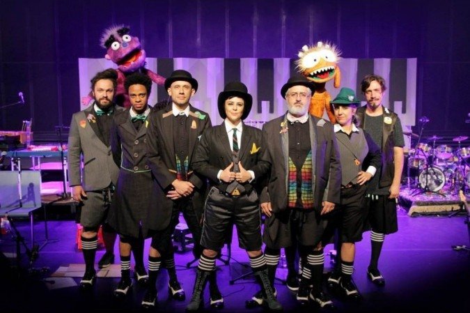 O show apresentará versões de clássicos da música pop nacional e internacional, interpretados por novos brinquedos e instrumentos em miniatura - (crédito: Dudi Polonis/Divulgação) O show apresentará versões de clássicos da música pop nacional e internacional, interpretados por novos brinquedos e instrumentos em miniatura - (crédito: Dudi Polonis/Divulgação)